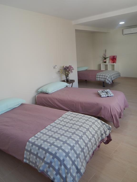 Apartamentos La Rosita Benidorm Room photo